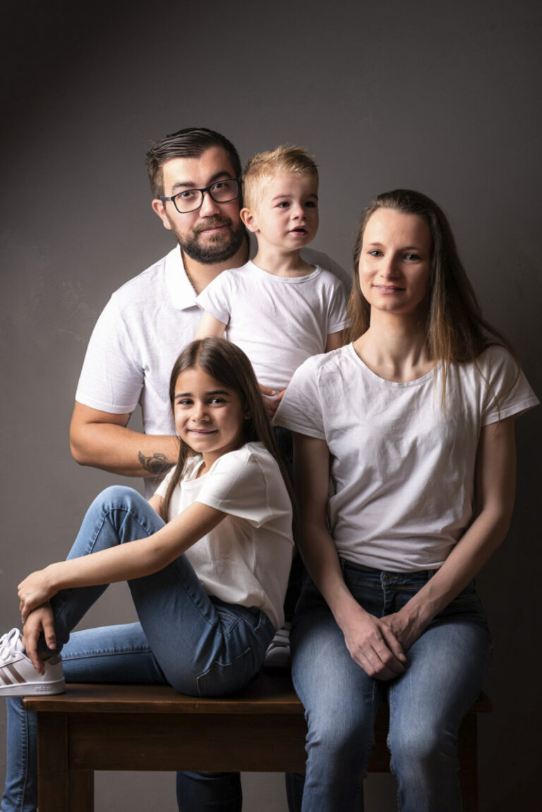 shooting famille en studio - Studio photo Guillaume Planat montpellier Nîmes