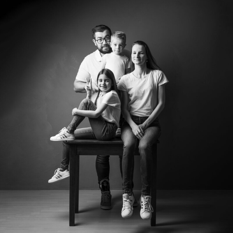 shooting photo famille artistique - Studio photo Guillaume Planat montpellier Nîmes